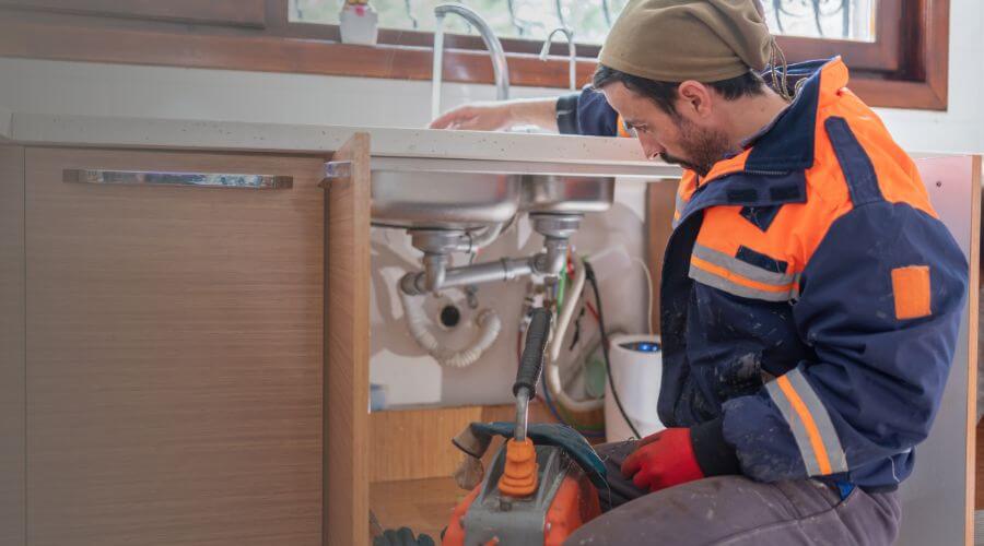 Professional emergency plumbing in Overland Park, KS